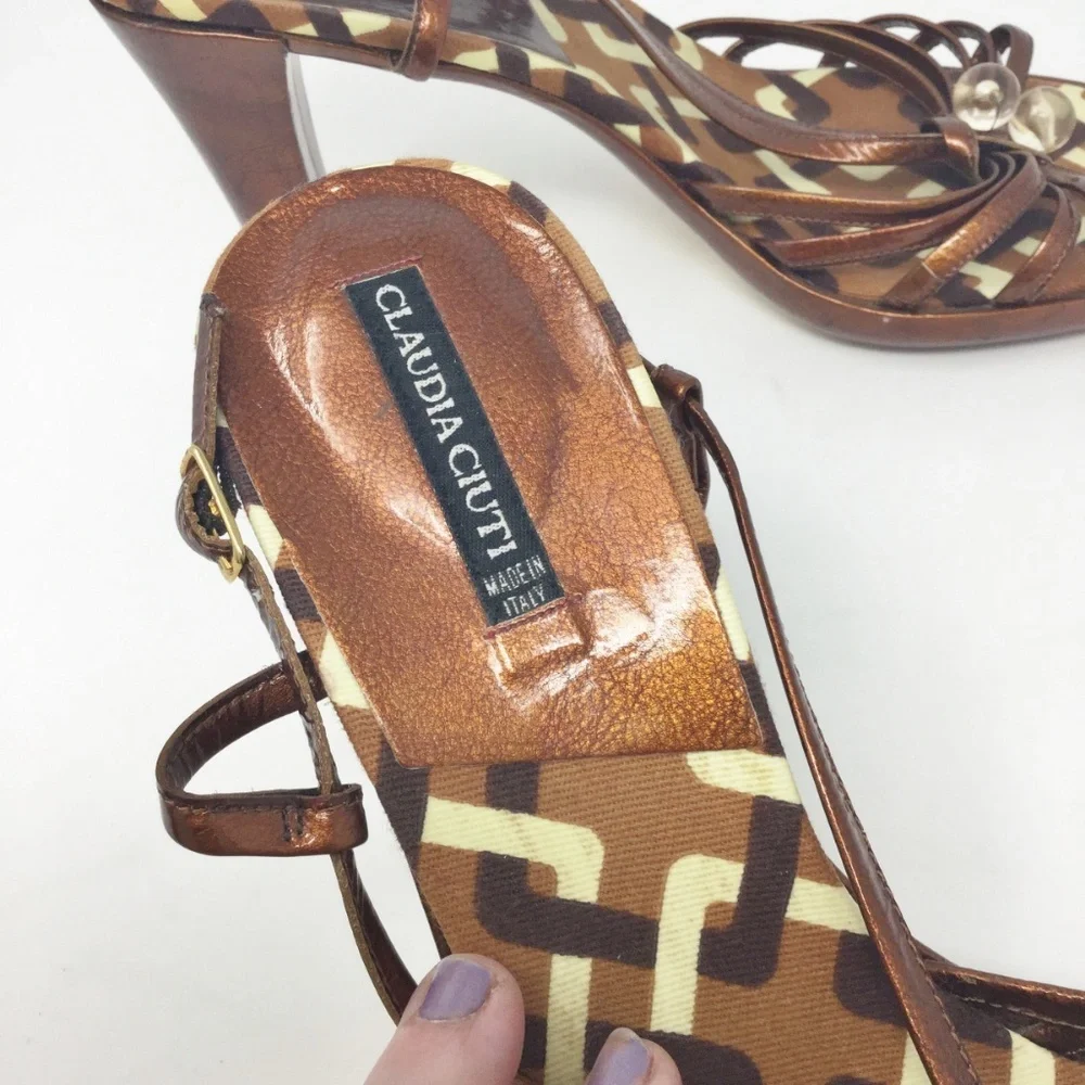 Claudia Ciuti Brown Patent Leather Heeled Sandals